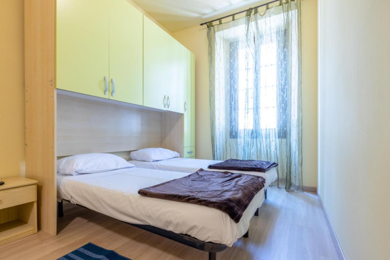 Aosta Centre Apartments - Porta Pretoria 56 ภายนอก รูปภาพ