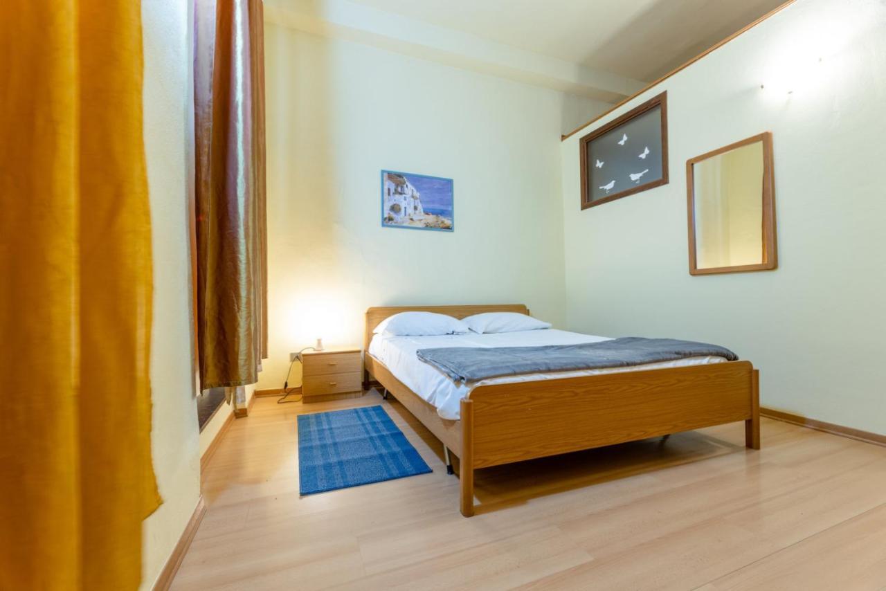 Aosta Centre Apartments - Porta Pretoria 56 ภายนอก รูปภาพ