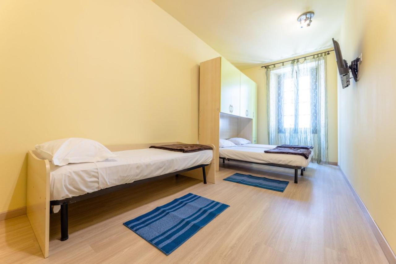 Aosta Centre Apartments - Porta Pretoria 56 ภายนอก รูปภาพ