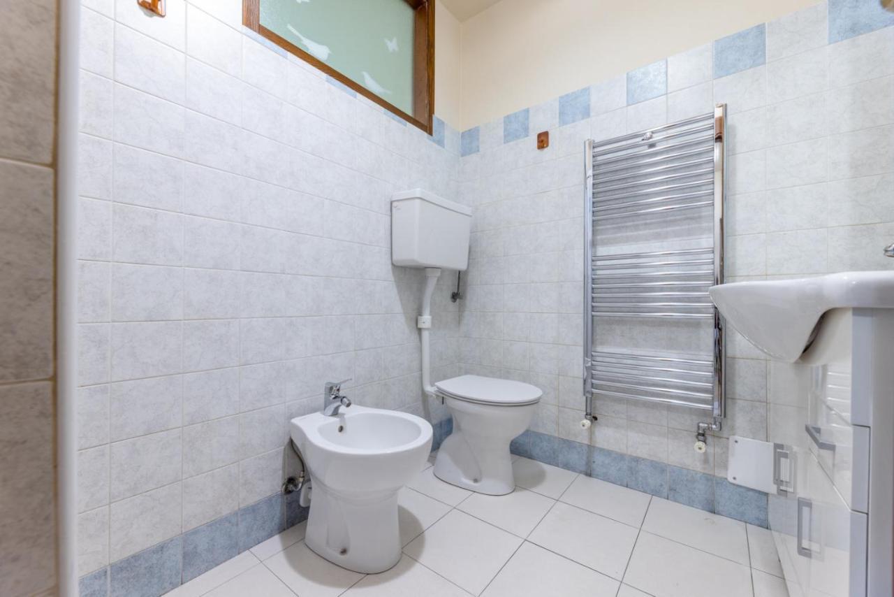 Aosta Centre Apartments - Porta Pretoria 56 ภายนอก รูปภาพ